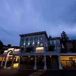 Gardone Palace غاردوني ريفييرا