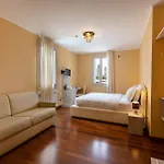 Gardone Palace 4*