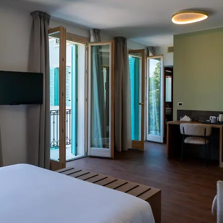 Otel Gardone Palace Gardone Riviera