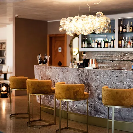 Gardone Palace Otel