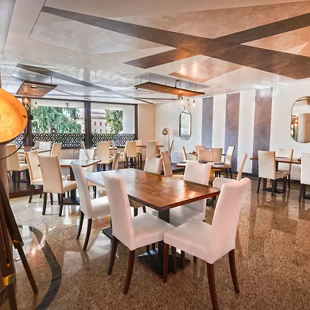 Otel Gardone Palace