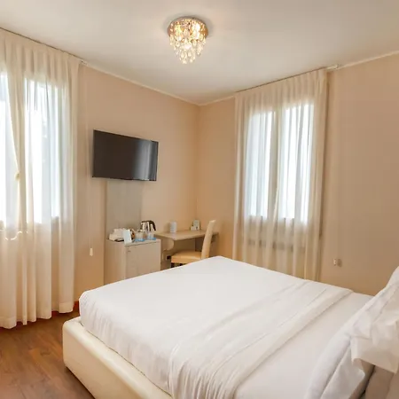 Gardone Palace 4* Gardone Riviera