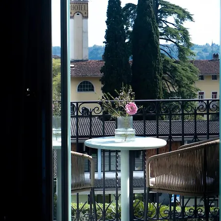 Gardone Palace Gardone Riviera